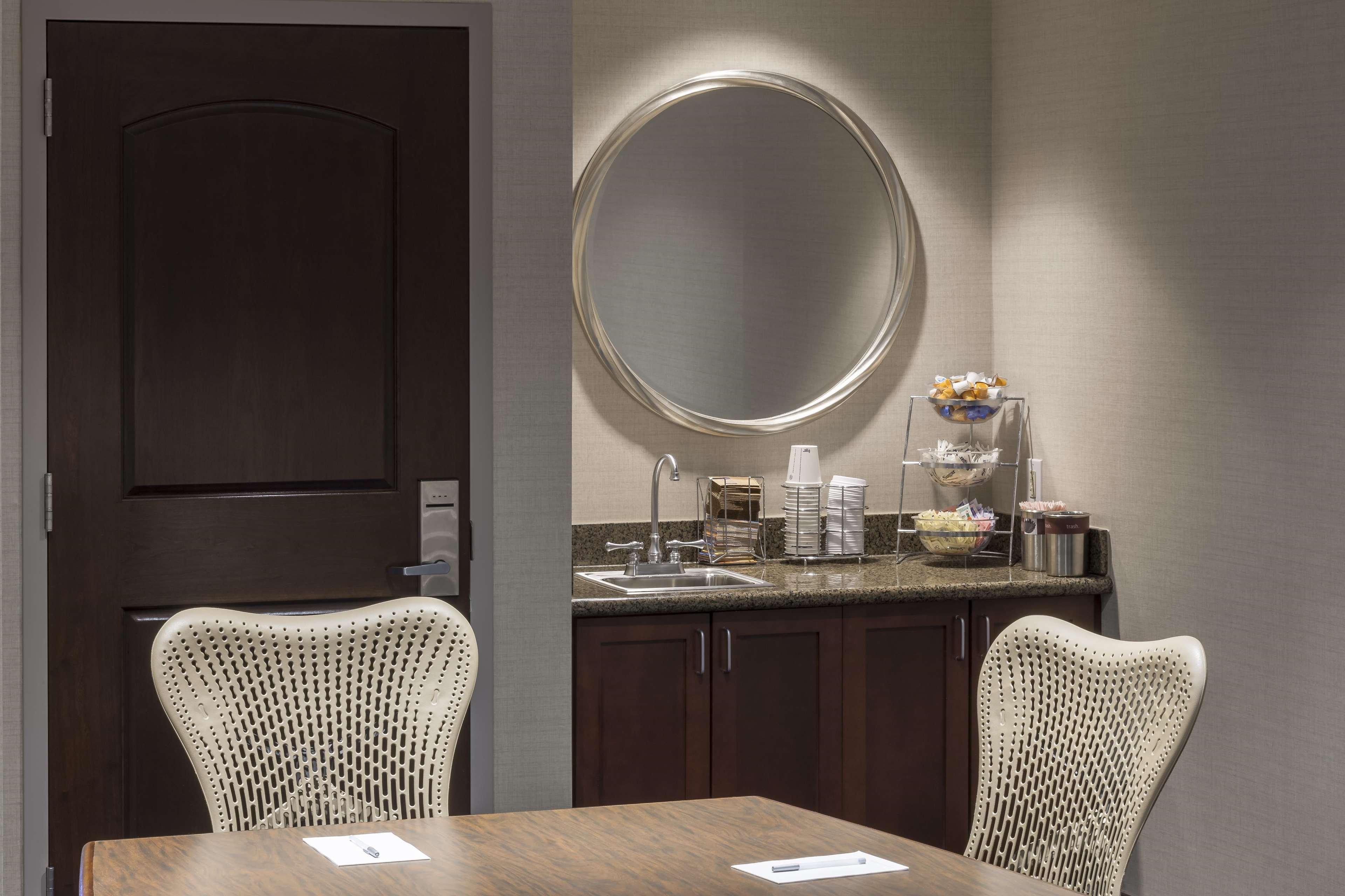 Hampton Inn & Suites Oklahoma City-Bricktown Экстерьер фото