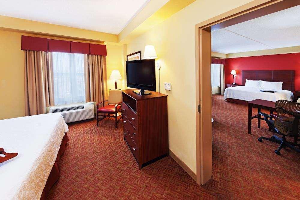 Hampton Inn & Suites Oklahoma City-Bricktown Экстерьер фото